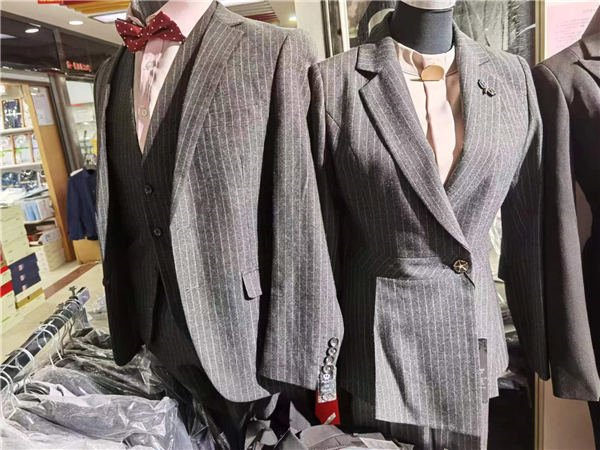 ���b����